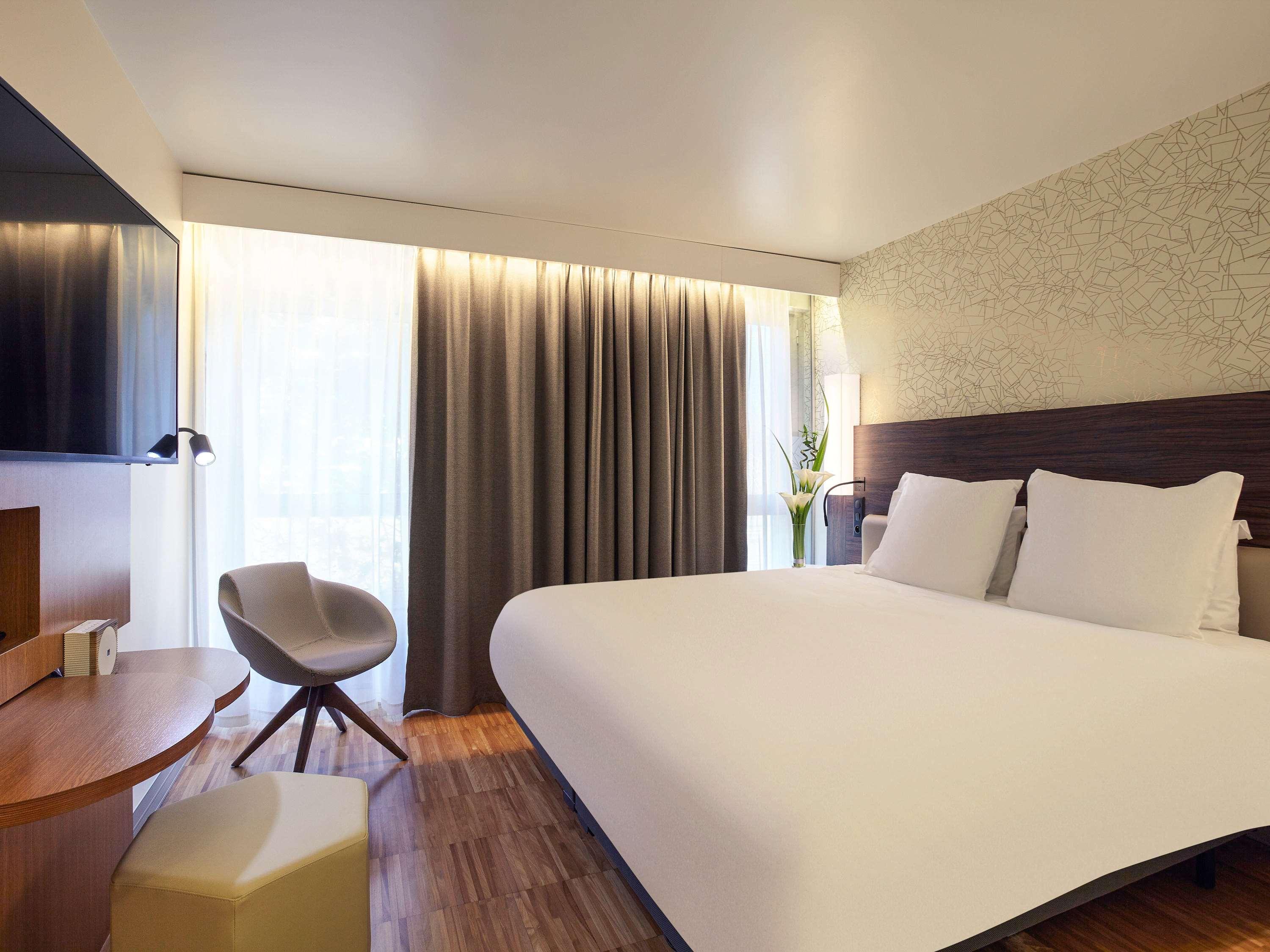 Mercure Paris Arc De Triomphe Etoile Екстер'єр фото
