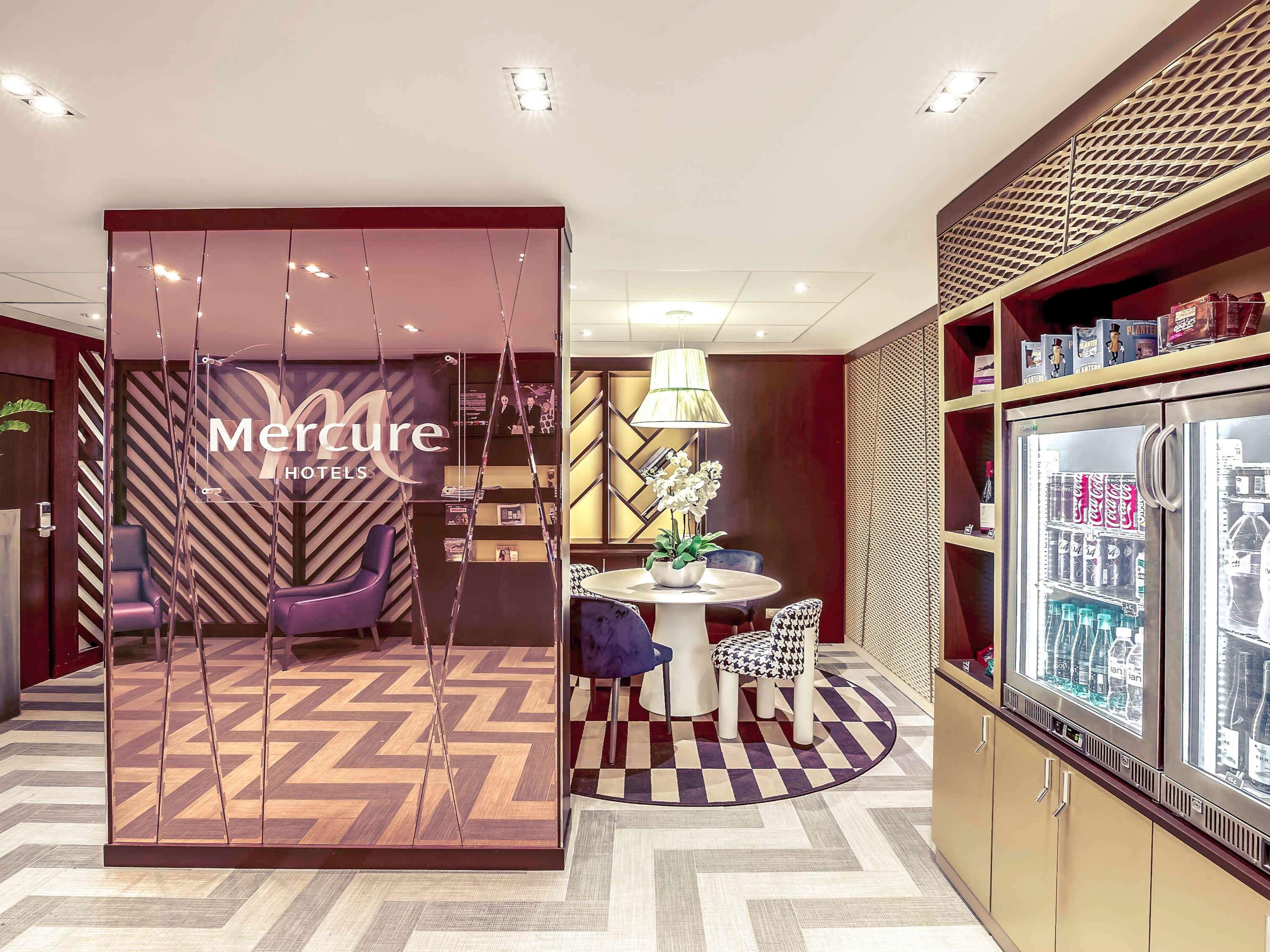 Mercure Paris Arc De Triomphe Etoile Екстер'єр фото